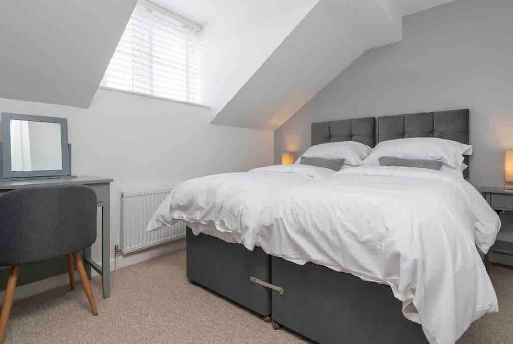 Lovely 4 Bed House Central בורנמות' מראה חיצוני תמונה